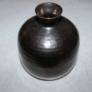 Oh Gussie! Paw Paw bud vase ceramic pottery 5.5x4.5